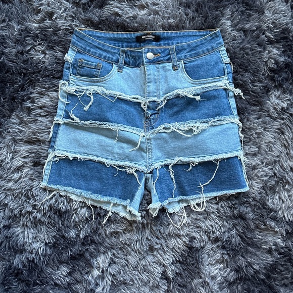 American Bazi Pants - American Bazi Distressed Patchwork Denim Shorts – Size Medium